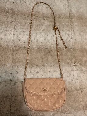 Iconic double c style Beige Quilted Leather Chain Shoulder Bag